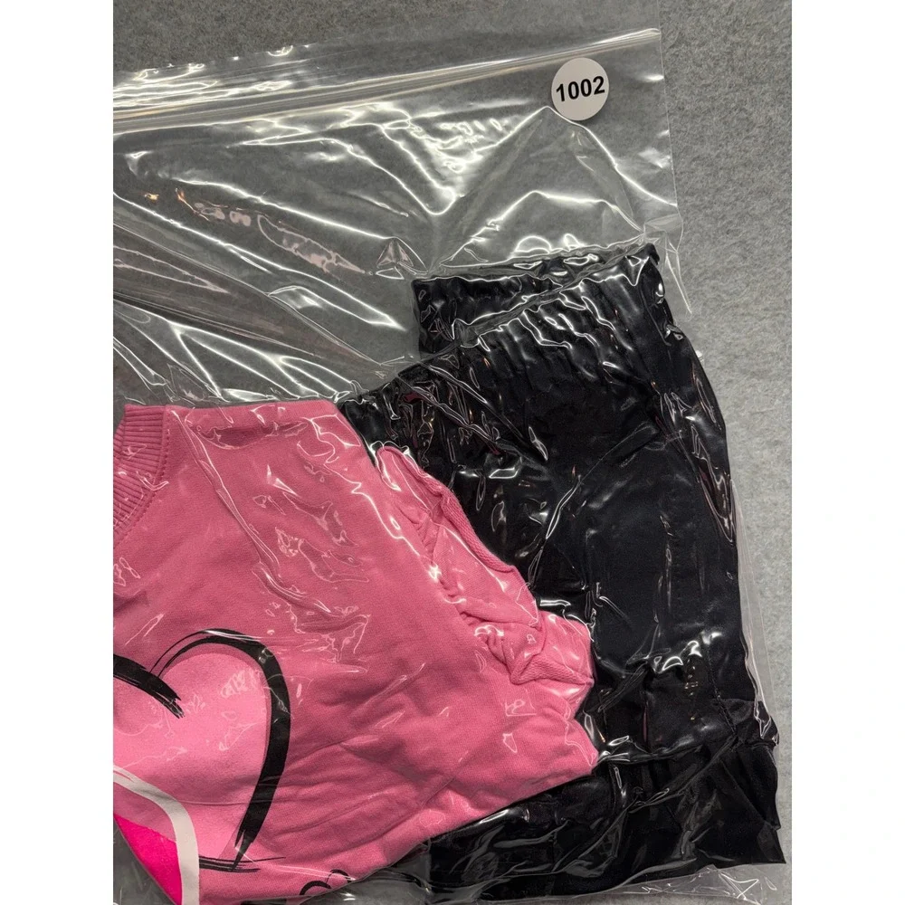 Extremely Me‎ Pink Heart Sweatshirt & Wallflower Black Satin Cargo Pants Set 4T